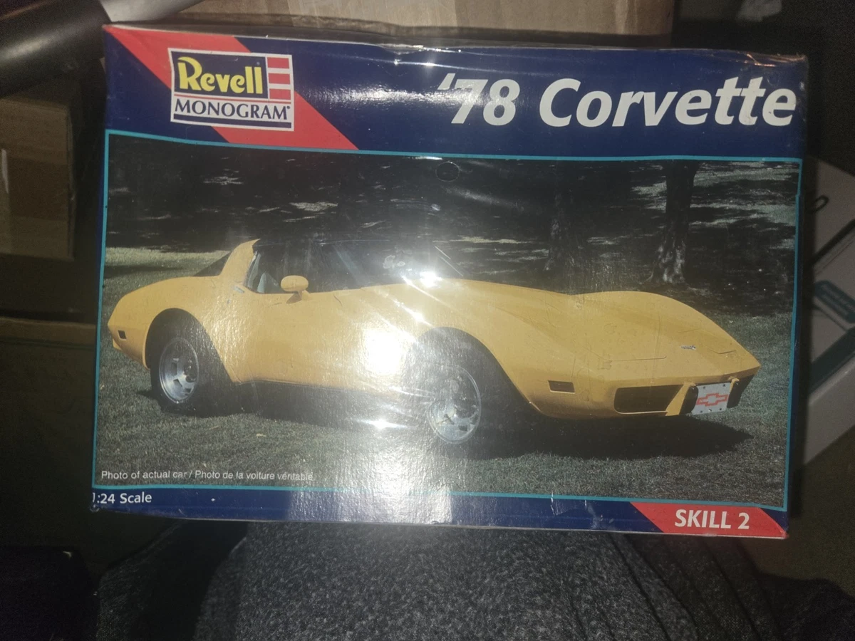 Chevy Chevrolet Corvette C3 Coupe Stingray Indy Pace Car 1967-1982 07646 Bausatz Kit 1/24 Revell Chevy Chevrolet Corvette C3 Coupe Stingray Indy Pace Car 1967-1982 07646 Bausatz Kit 1/24 Revell