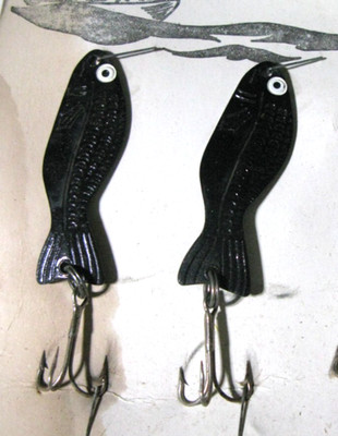 TWO (2) Vintage 2'' Black ''PHOEBE'' Lures, NEW (unused)