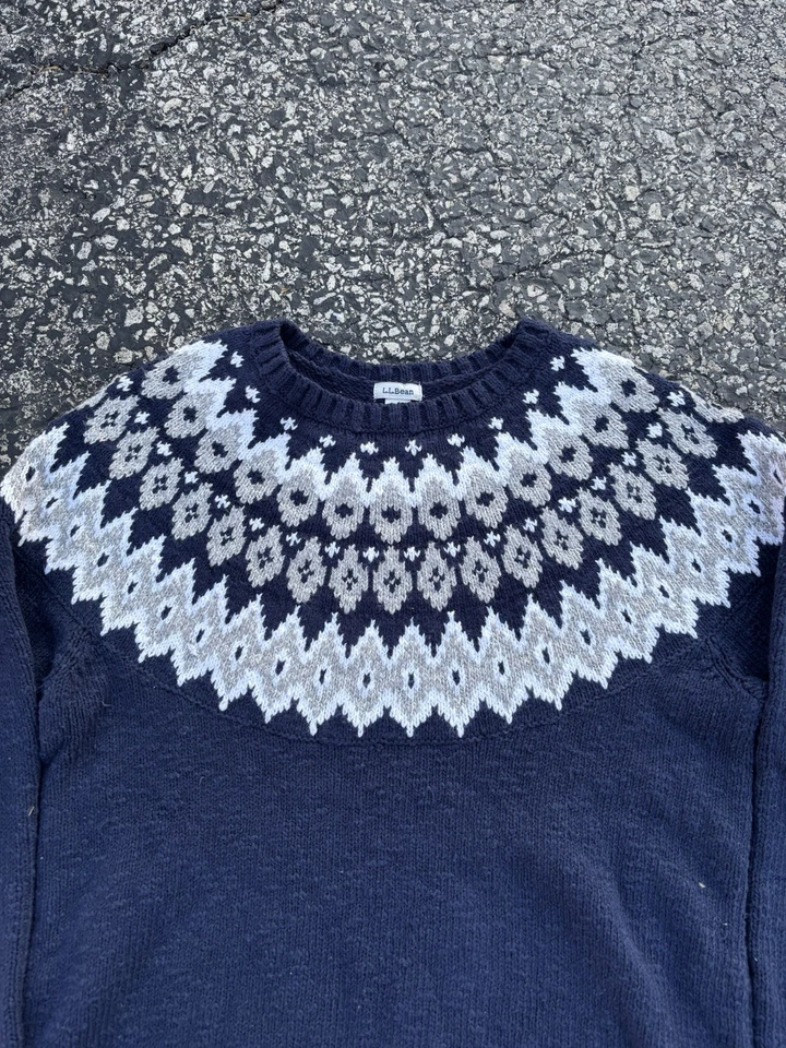 LL Bean Sweater Size Medium Ragg Lambs Wool Fair Isle Nordic Navy Aztec - Image 3 of 4