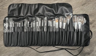 MAC  24pc. Professional Makeup Brush Set with Black Roll-Up Case