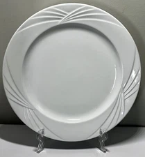 MIKASA Continental Collect Horizon Chop Plate M2489 Excellent Used Condition 12”