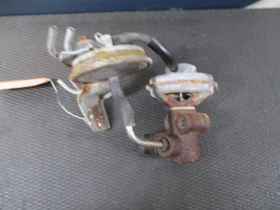 Infiniti G20 1999 - SR20DE - Válvula de control EGR de recirculación de gases de escape Foto 2 de 4