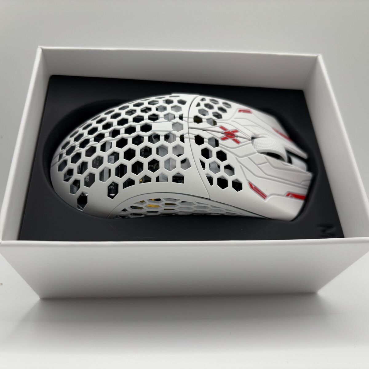 Finalmouse UltralightX Aceu Lion Medium M ULX pro Mouse Finalmouse UltralightX Aceu Lion Medium M ULX pro Mouse