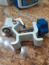 OEM Pole Clamp 383493 for Covidien Kangaroo Joey Genuine CLAMP ONLY Pre-Owned