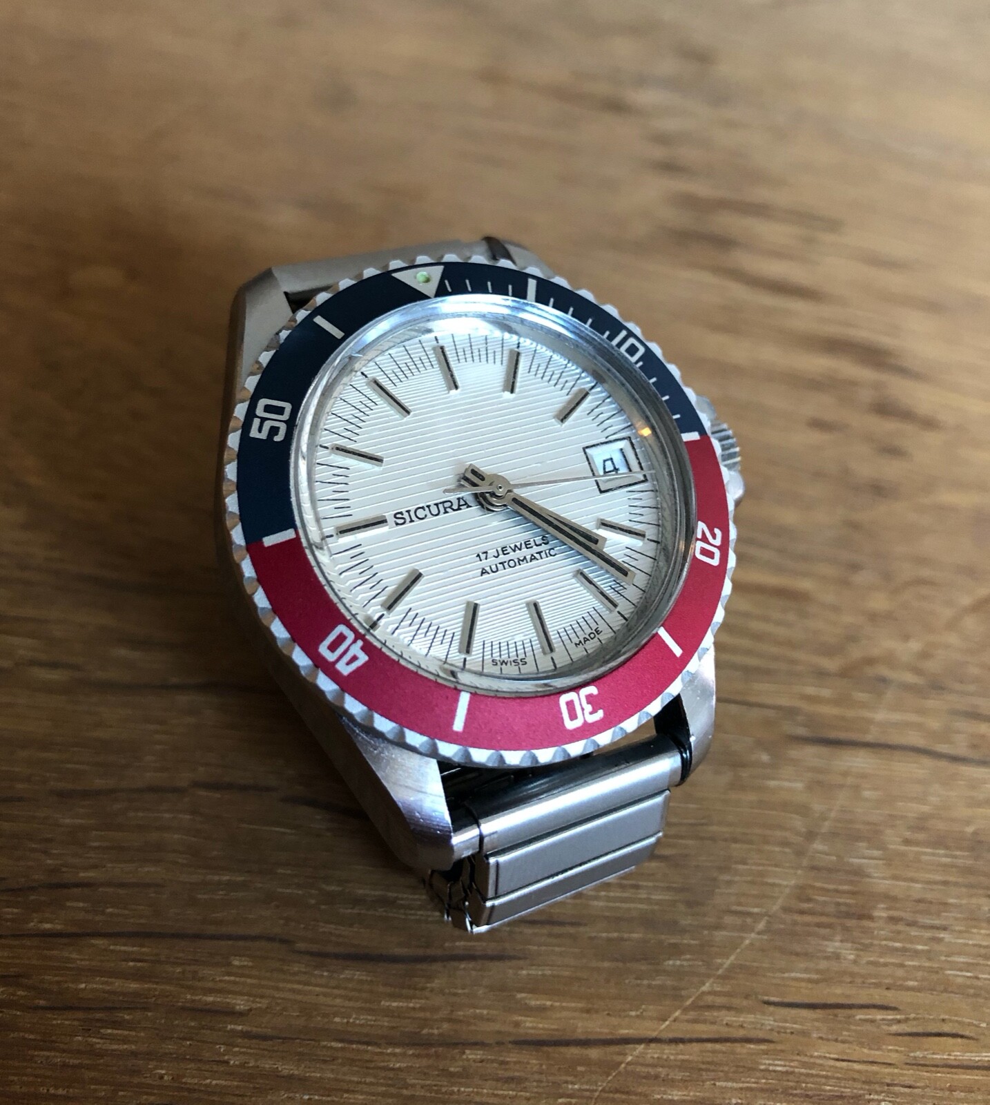sicura watch