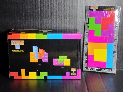 LOT OF NEW TETRIS LOOTCRATE ITEMS Ceramic Salt & Pepper Shakers & MAGNET SHEET