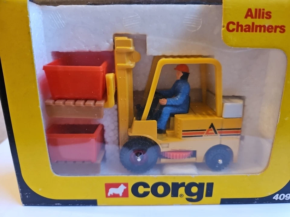 Rare Vintage Corgi 409 Allis Chalmers Forklift Truck  - Image 2 of 4
