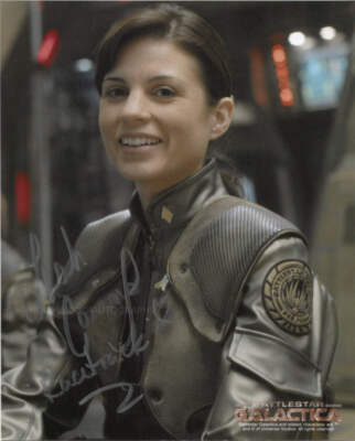 LEAH CAIRNS - Battlestar Galactica ORIGINAL SIGNED AUTOGRAMM