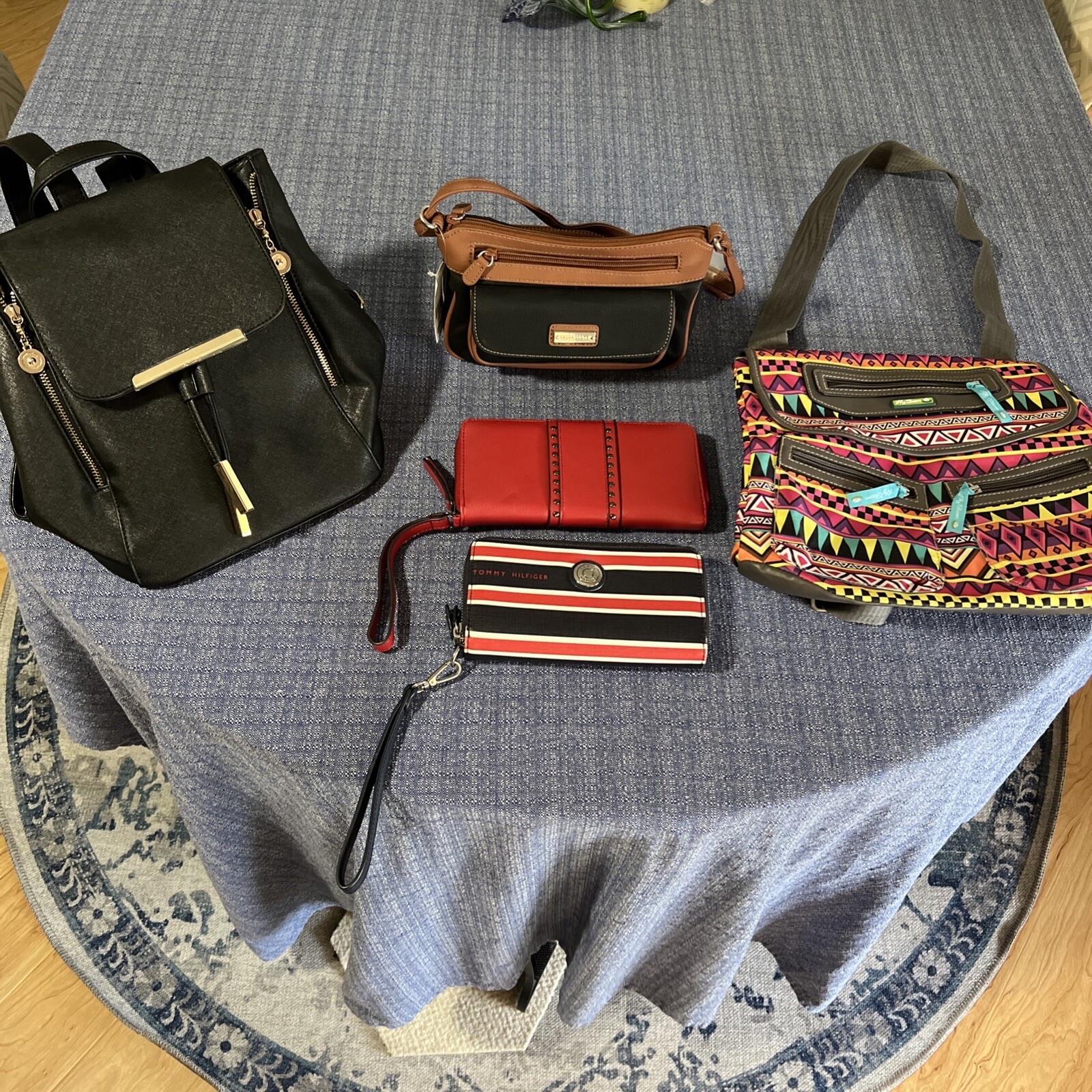 Vintage Handbag Purse Backpack Wallet Bundle Set of 5-image