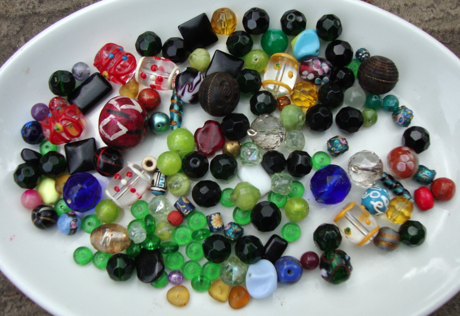 Job lot 220g assorted vintage beads. eBay