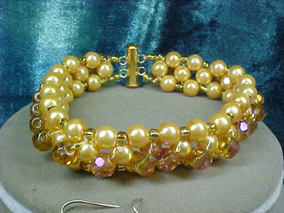 Woven Gold Glass Pearl & Crystal Beaded Bracelet . Handcrafted A~K~N Design