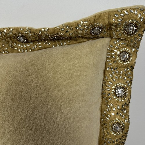 Throw Pillow Tahari Home Gold Silver Beaded Decorative Square Shams 19” Set Of 2 - Picture 10 of 14