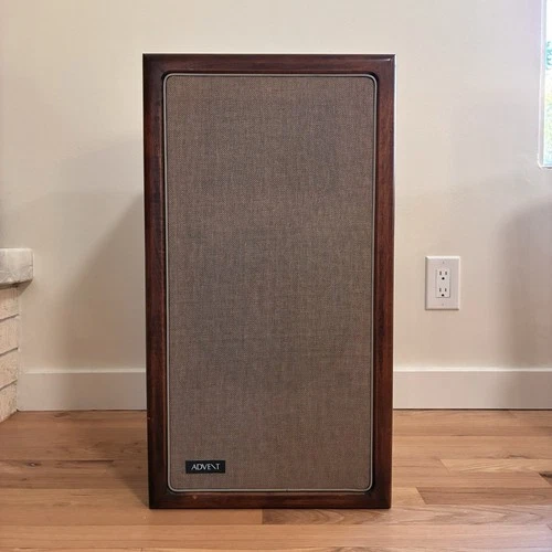 Vintage MCM Advent NLA (A4) Bullnose Walnut Speakers *Clean! *Refoamed! image 3