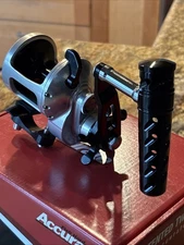 Accurate Tern 400 Right Hand Conventional Fishing Reel TX-400 W/Jigging Handle.