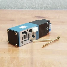 Mac Valves Inc PR82A-AACA Pressure Regulator, 0-120 PSI - USED