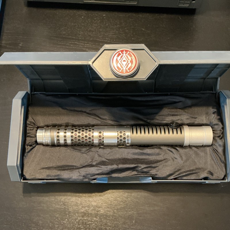 Star Wars: Galaxy's Edge Darth Maul Shadow Collective Legacy Lightsaber Hilt