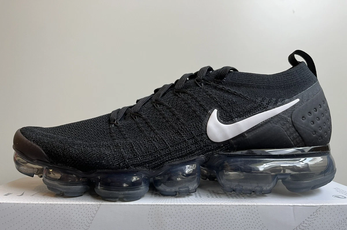 Nike vapormax flyknit hotsell 2 all black