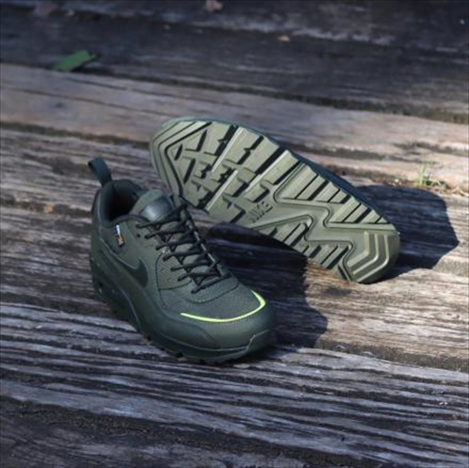 air max surplus green