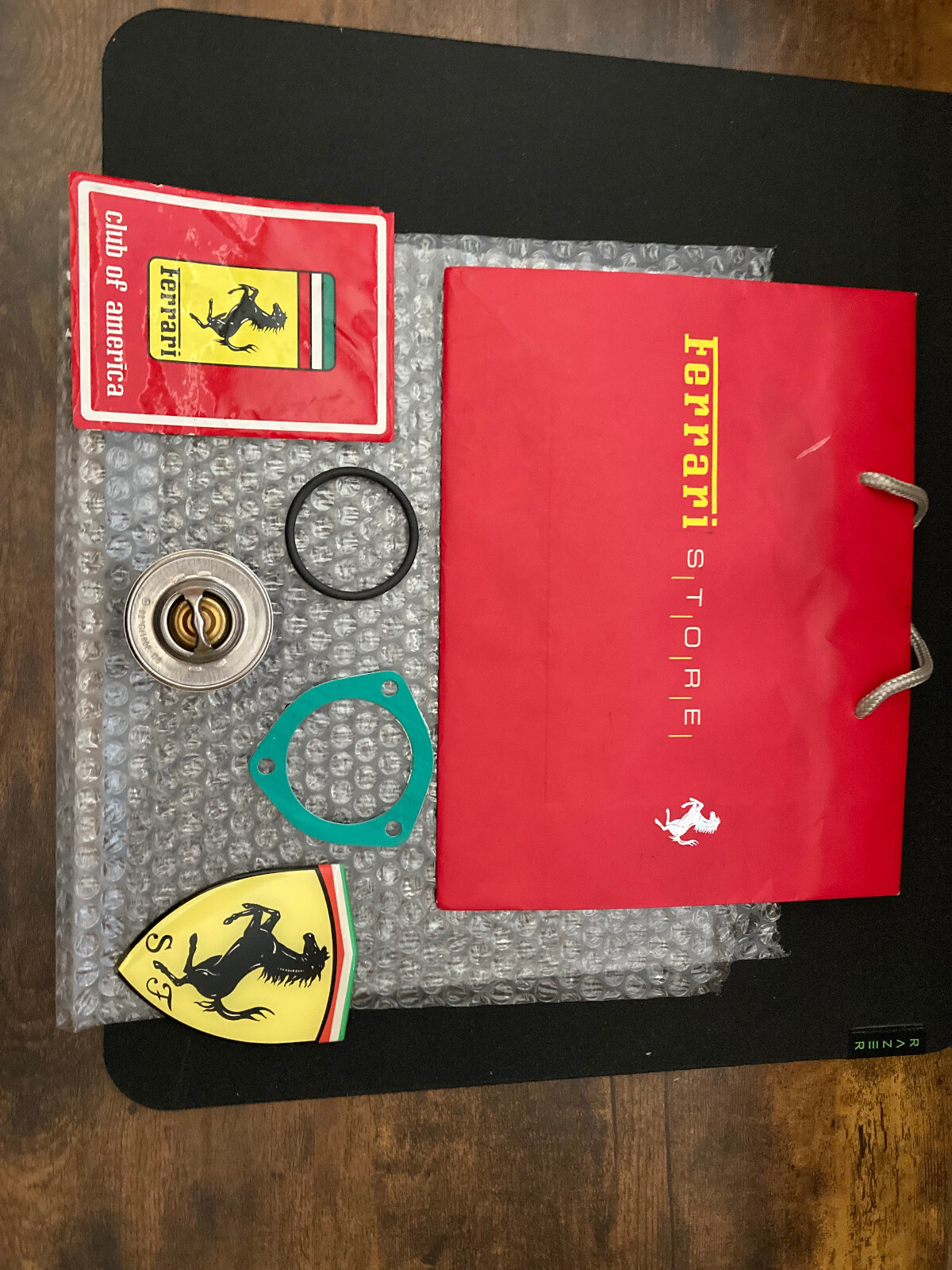 308-Gts-328-Gts-GT4- Mondale Ferrari Thermostat & Gasket  .