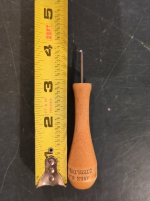 Vintage  Rug Hooking Tool, Wood Handle in great Condition!