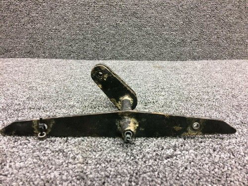 67046-000 Piper PA28R-200 Aileron Bellcrank Assembly LH