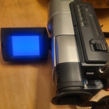 Sony Handycam CCD-TRV308 Hi8 Camcorder 20x Zoom Night Vision w/ Accessories