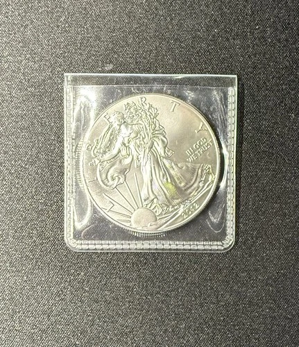 2012 Walking Liberty American Eagle 1oz .999 Fine Silver $1 Dollar USA