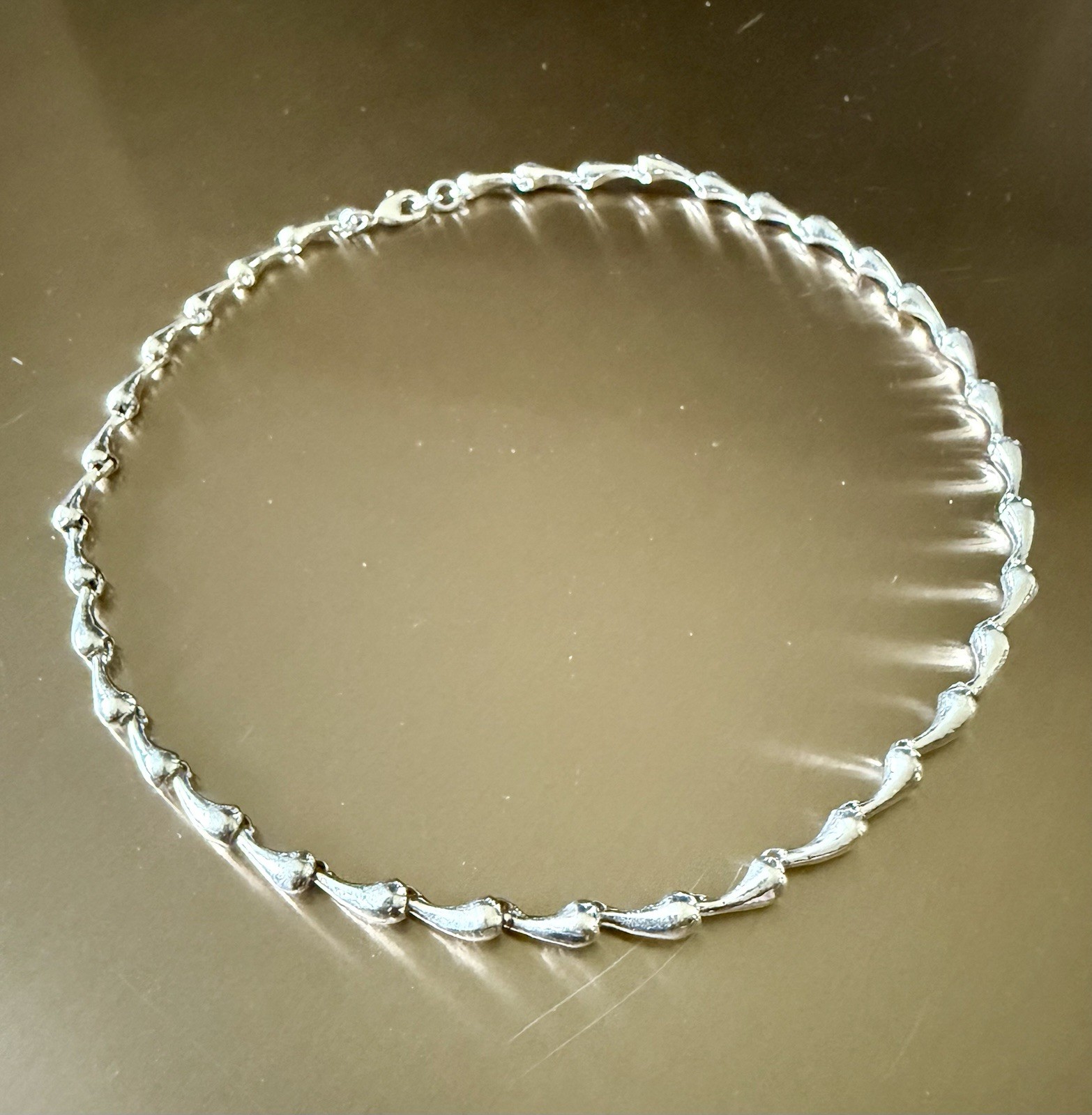 Sterling Silver Continuous Teardrop Necklace G2U - image 1