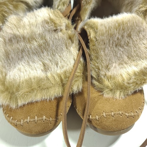 Scarpe mocassino donna Toms Zahara scamosciato finta shearling taglia 9,5 castagno usate in ottime condizioni - Foto 10 di 15