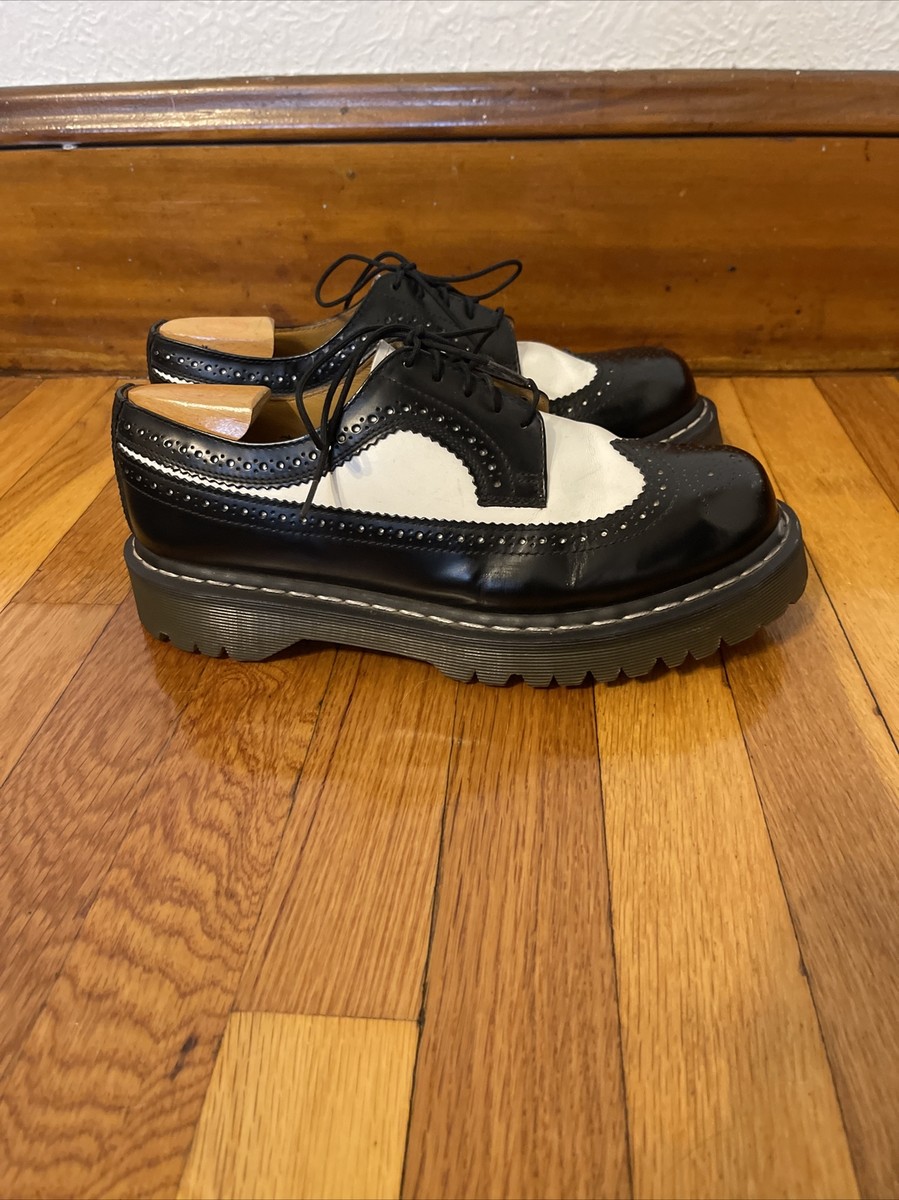 【美品】Dr.Martens 3989 BEX WINGTIP SHOE 定番品 Vintage Dr Marten Wingtip 3989 Bex Brogues - Black & White - UK