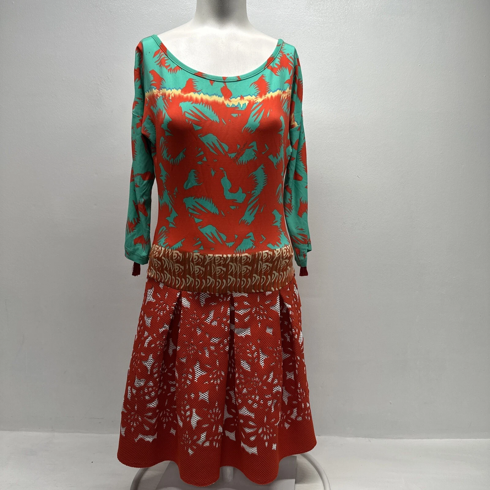 Save The Queen Dress Fit & Flare Midi 3/4 Sleeve Stretch Art Colorful Size Small
Opens in a new wind
