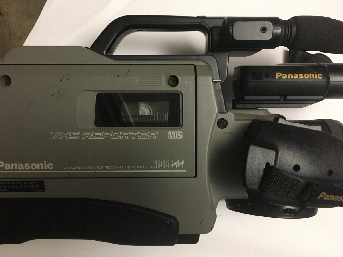 Vintage Camcorder PANASONIC AG-195 PRO LINE Reporter VHS VIDEO