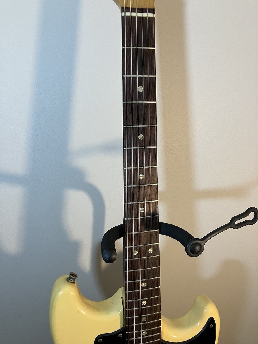 Vintage 1978 Fender Musicmaster USA Made Olympic White Guitar W