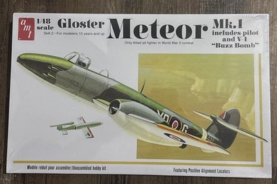 AMT 825 1/48 Gloster Meteor Mk I & V-1 Buzz Bomb Model Kit Aircraft SEALED