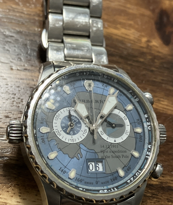 BURBERRY　ピンブローチ　No.1936 Burberry Swiss Made Sapphire Crystal Watch First Expedition North
