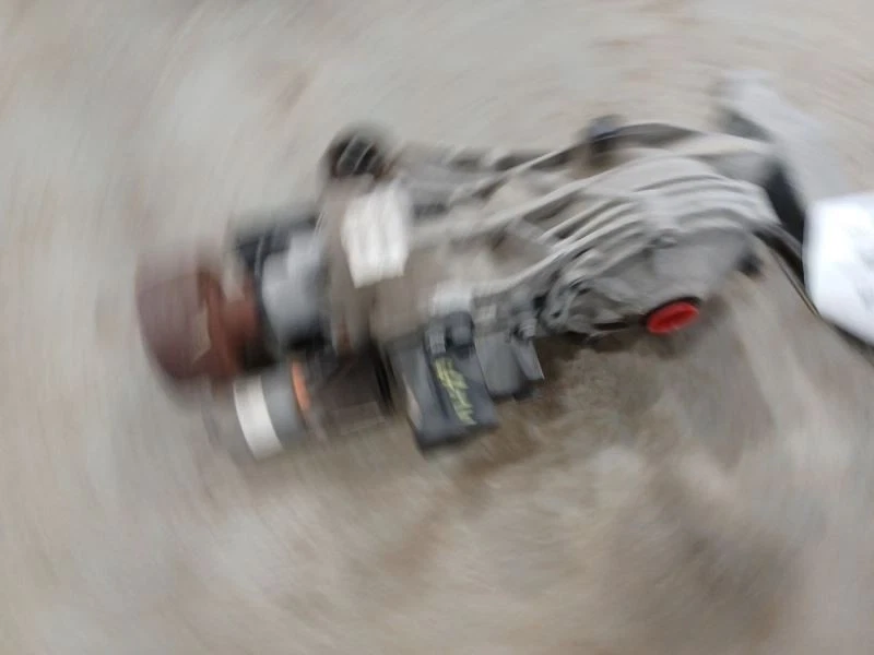 后托架组件 360030654 适用于 19-20 沃尔沃 XC40 2877612 — 第 2/4 张图片