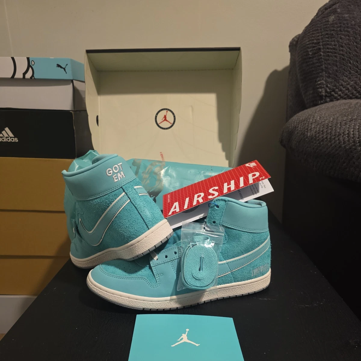 Corporate x Jordan Air Ship PE SP 15th Anniversary - огромный