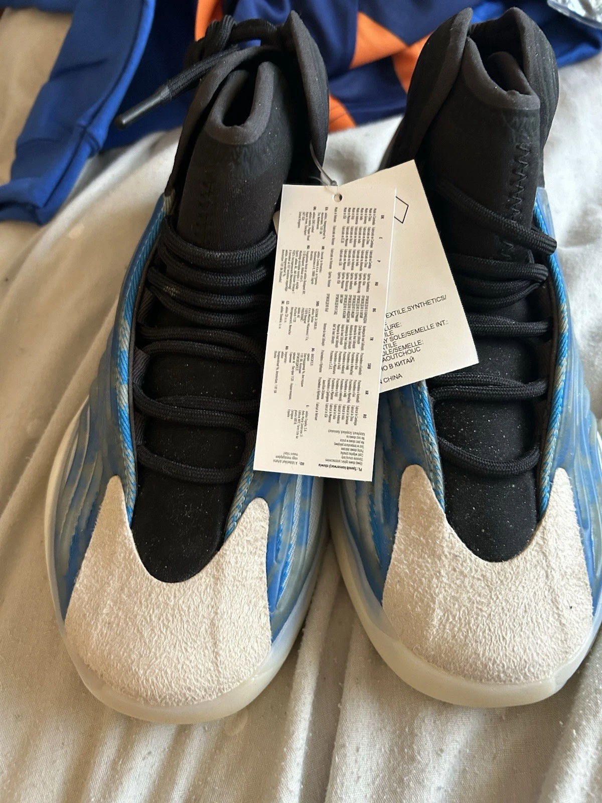 Adidas Yeezy Boost 350 V2 Low taglia 8 5 tinta blu