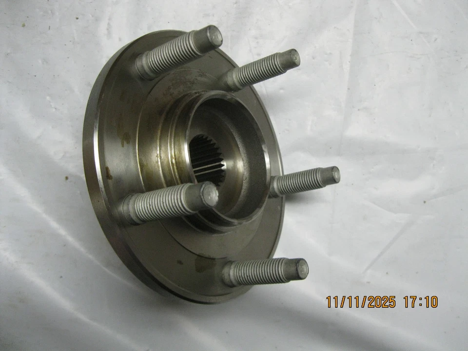 Wheel Hub Motorcraft HUB-39 8L8Z-1104-A (nos) Foto 3 de 4