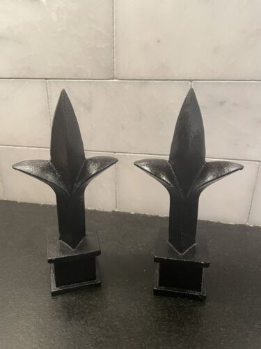 2 Cast Iron Rustic Fleur De Lis Finials Statues Paper Weights Home Decor Black - Zdjęcie 1 z 3