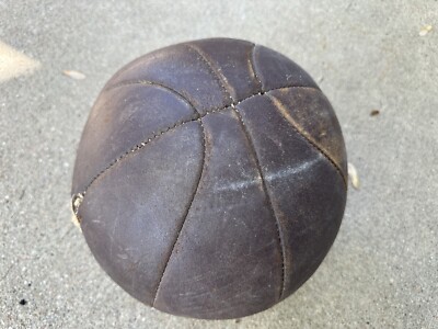 MacGregor Goldsmith 9 LB boule de médecine en cuir, années 1940 - En vente sur France