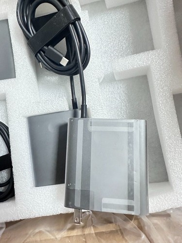 100% Huawei MateView Monitor Matestation X 135W USB-C Ladegeräte Charger Adapter - Bild 2 von 3