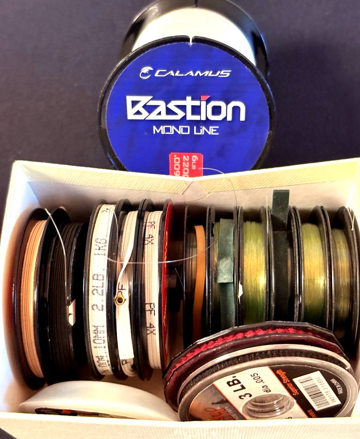 MIXED LOT Small Fly Box-FLYS Calamus Bastion Fishing Line 2200 yds ...