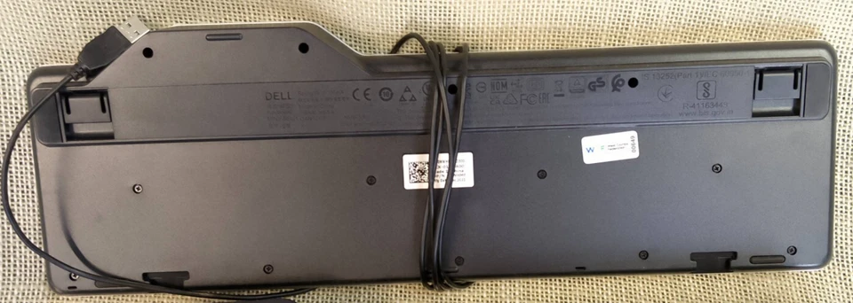 Dell WIRED USB Keyboard With Smart Card Reader M/N: KB813T - Image 4 of 4