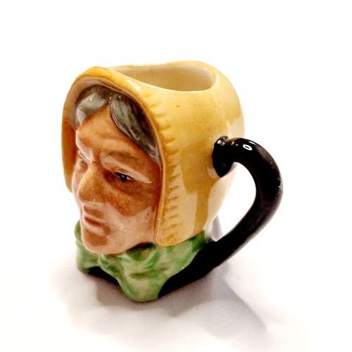 Vintage Royal Doulton Mini Toby Jug - Mrs Bardell D6687 - Cracked - (#886k) - Picture 2 of 8