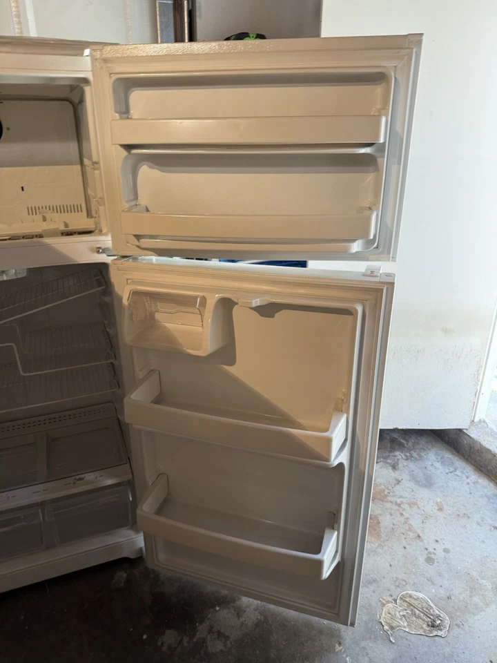 GE GTS16DTHJRWW — 15,5 куб. Холодильник с верхней морозильной камерой футов - Изображение 3 из 4