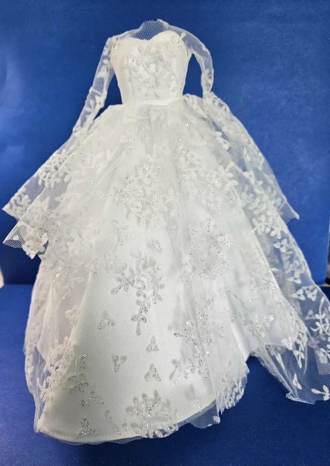 ¡JUEGO DE BODA VINTAGE DE BARBIE #972 VESTIDO Y VELO con etiqueta R! Reproducción REPRO Foto 4 de 4