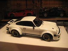 Exoto  1:18  RLG 18090 Porsche 934 RSR Turbo  weiß White  Full Set Perfekt