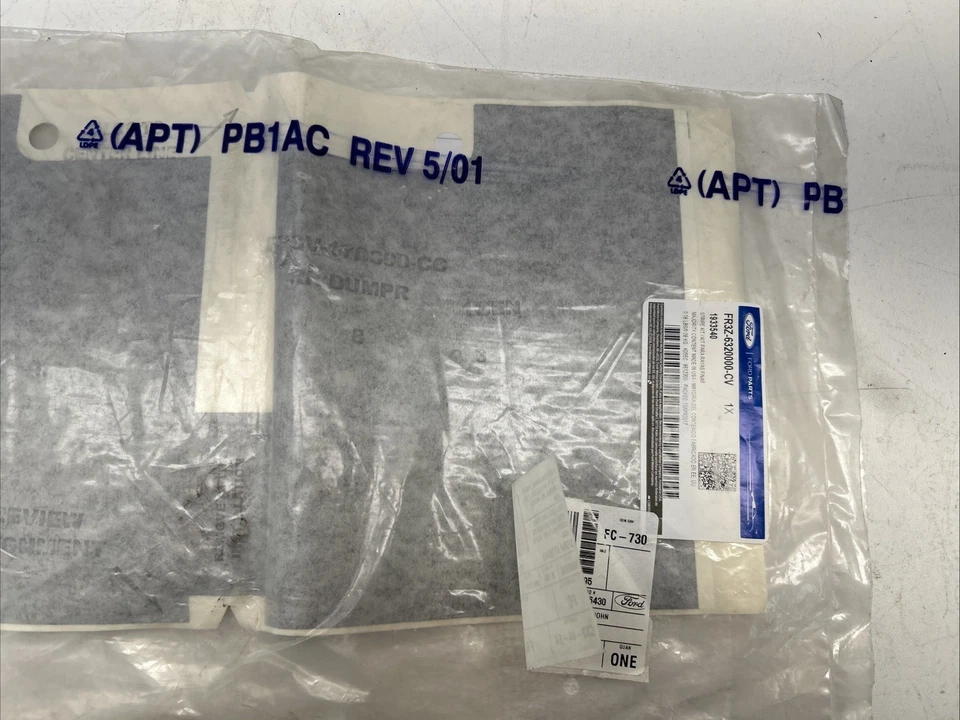 OEM CINTA ADHESIVA RAYAS 2015 2016 2017 2018 2019 FORD MUSTANG FR3Z-6320000-CV Foto 3 de 4