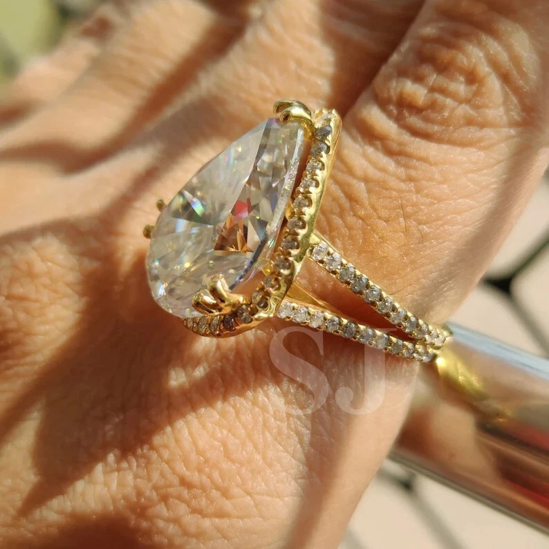 10.00 Ct Pear Cut Off white Treated Diamond Solitaire Engagement Ring 925 Silver - Image 3 of 4